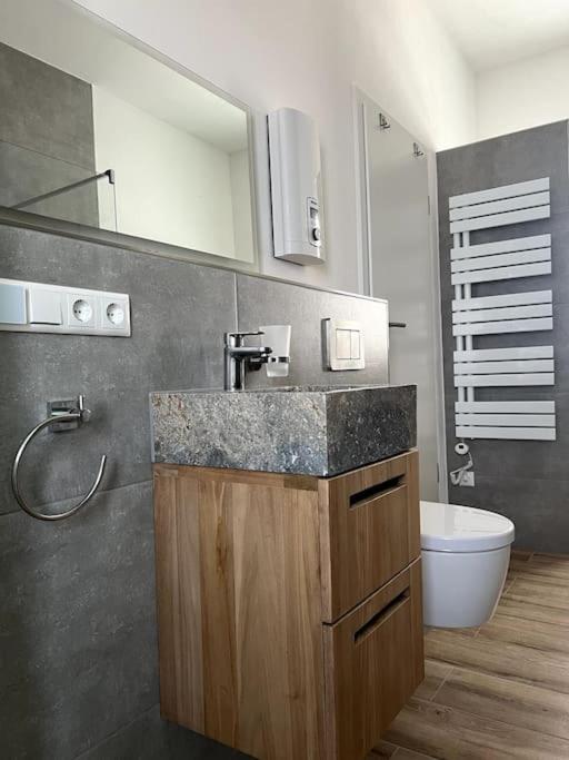 Moderne, Stilvolle Ferienwohnung In Eich Eich  Zewnętrze zdjęcie